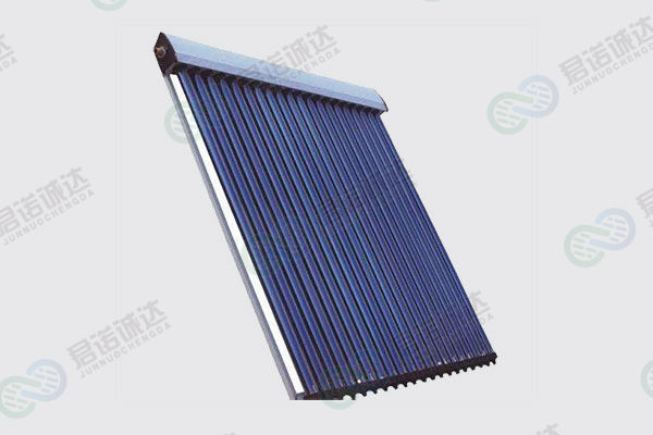 热管型竖插式集热器